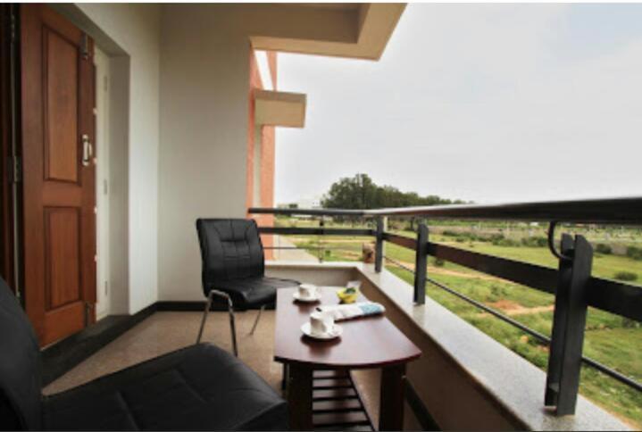 Zions Hotel And Apertment Devanahalli Esterno foto