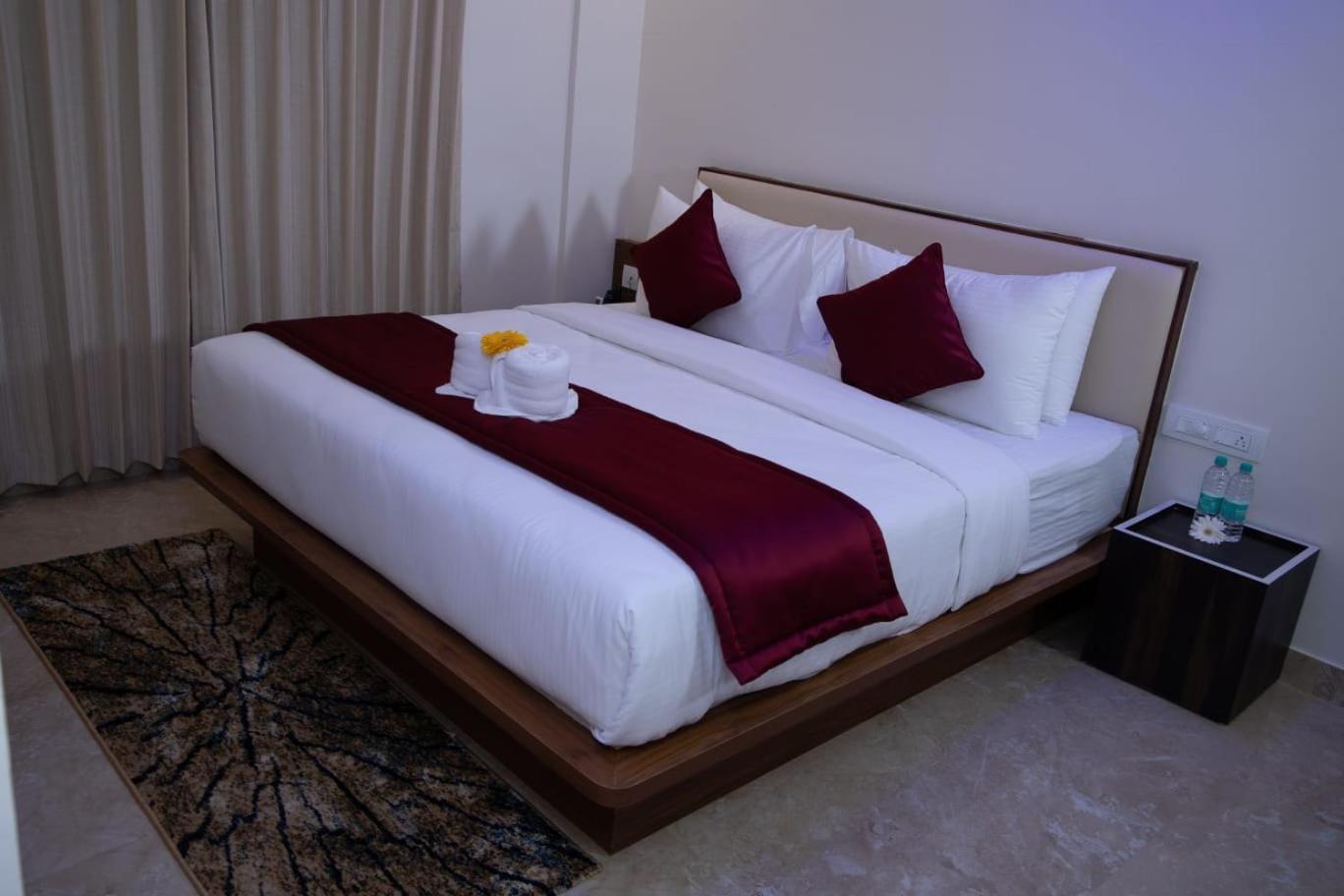 Zions Hotel And Apertment Devanahalli Esterno foto